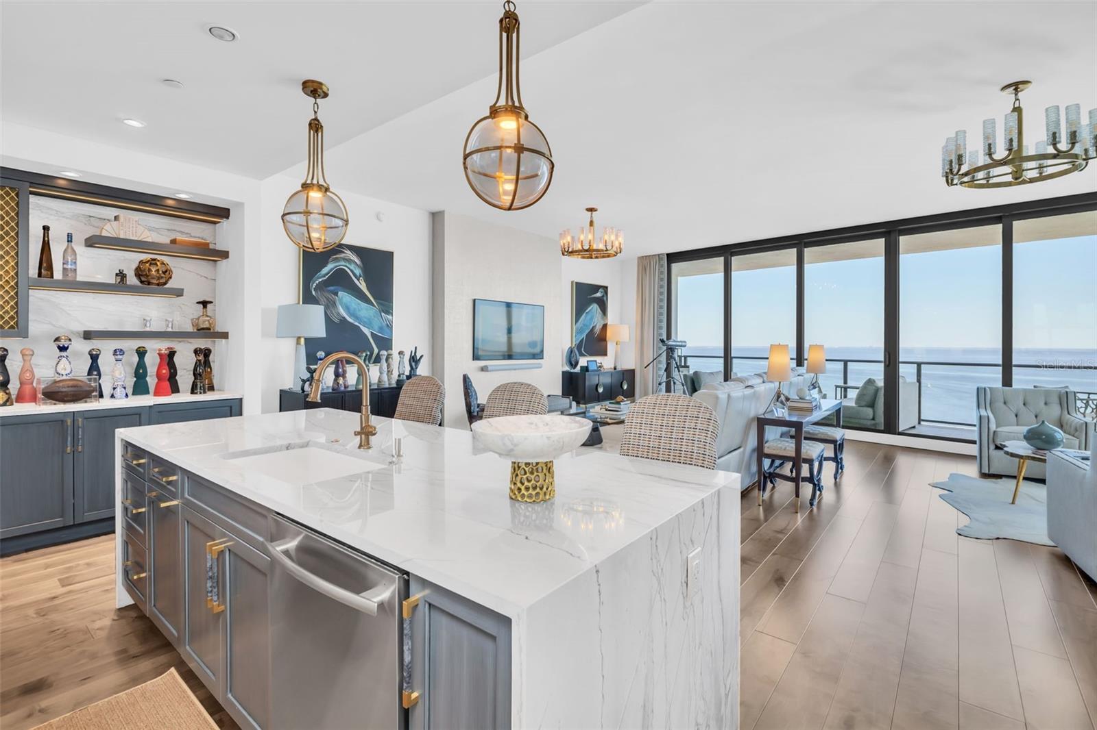 TB8435975 Property Photo