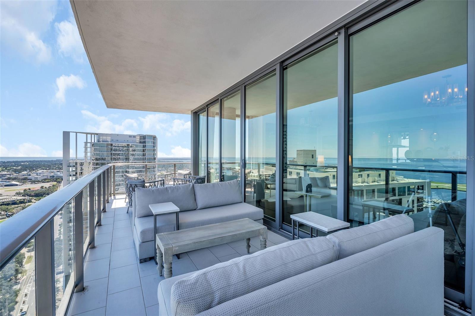 TB8435975 Property Photo