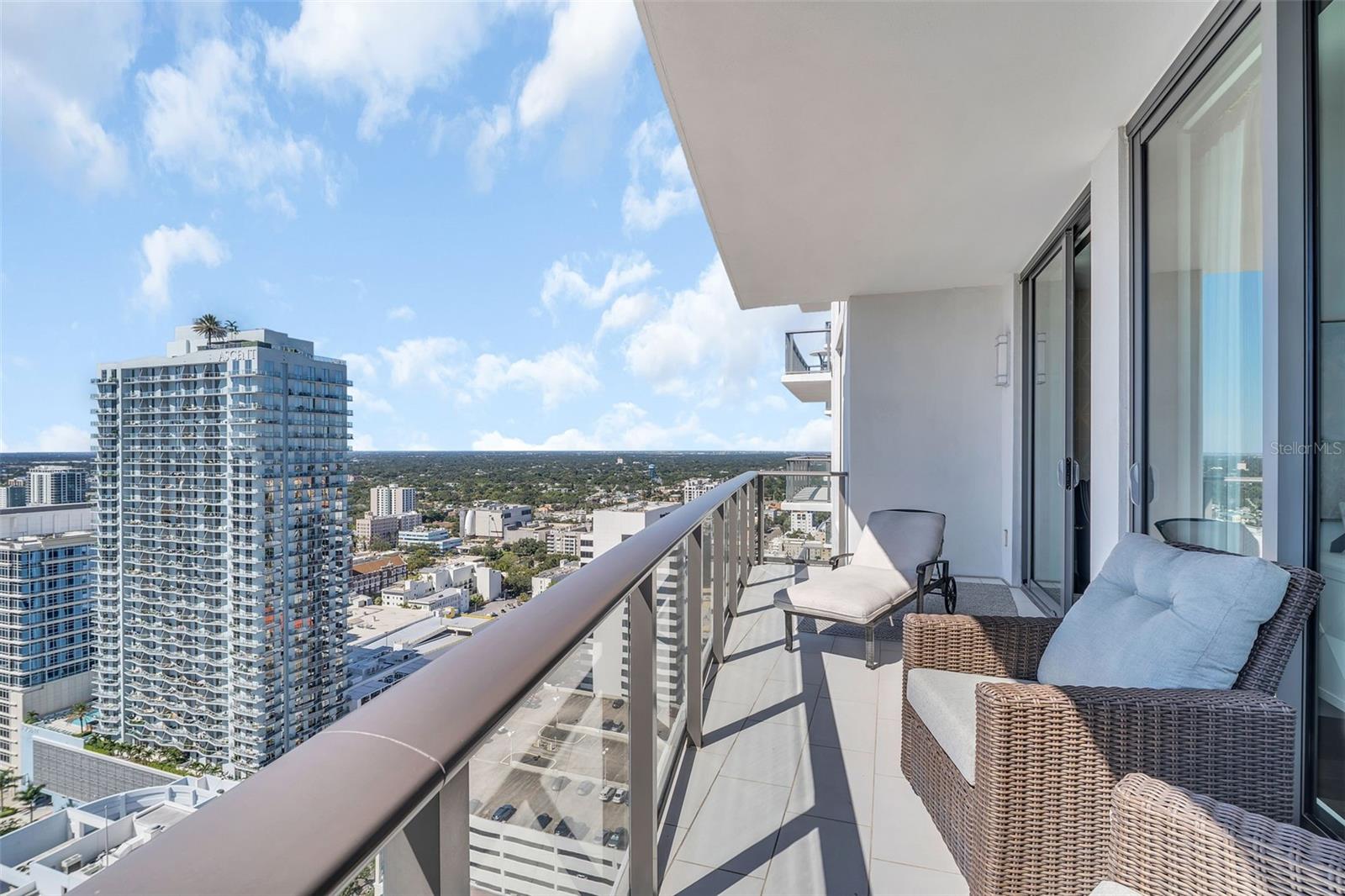 TB8435975 Property Photo