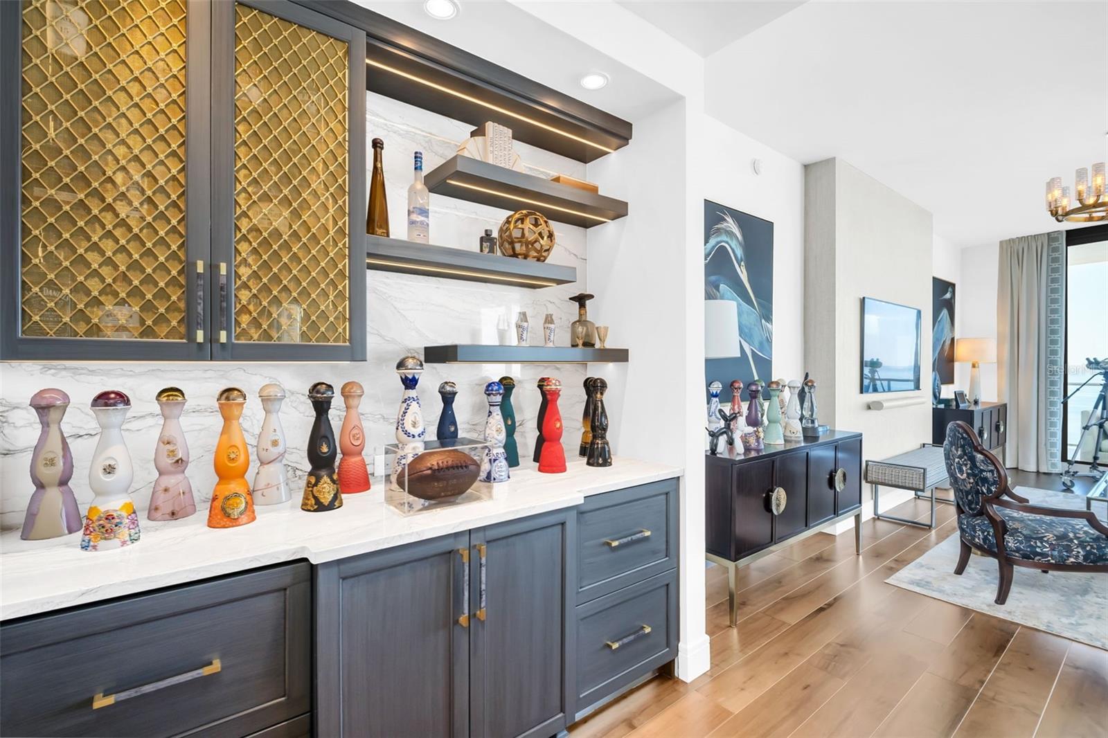 TB8435975 Property Photo