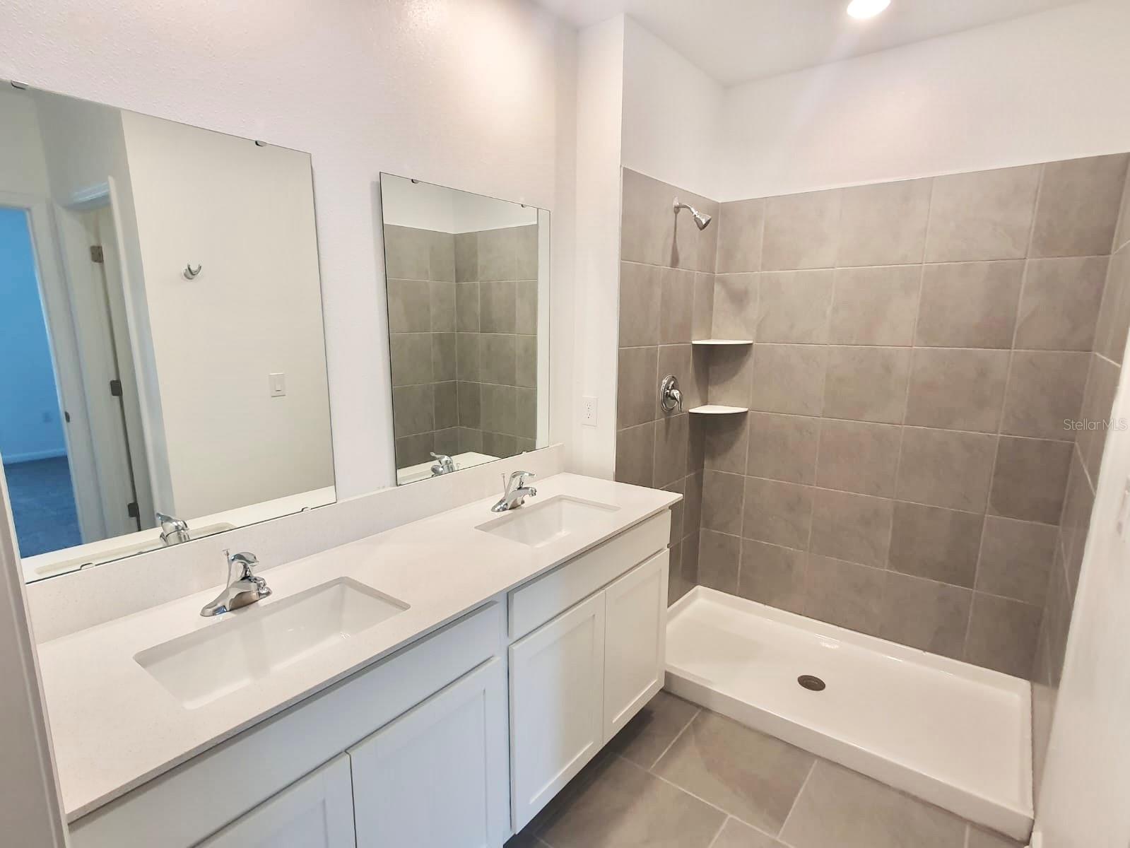 2002 PUNCH BOWL AVE, DAVENPORT, FL, 33837