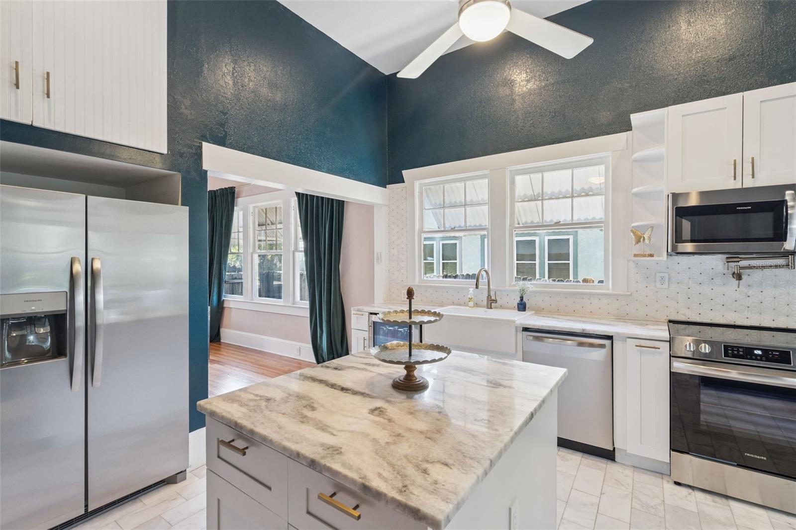 125 W VOORHIS AVE, DELAND, FL, 32720