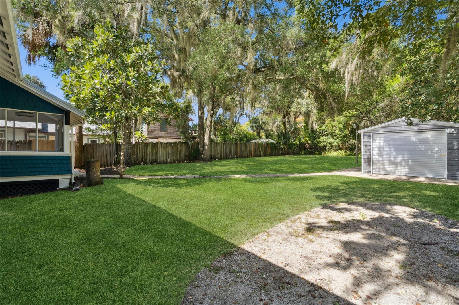 125 W VOORHIS AVE, DELAND, FL, 32720