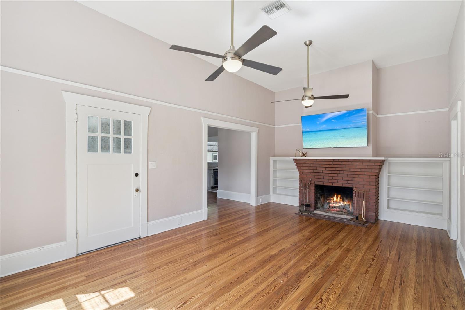 125 W VOORHIS AVE, DELAND, FL, 32720