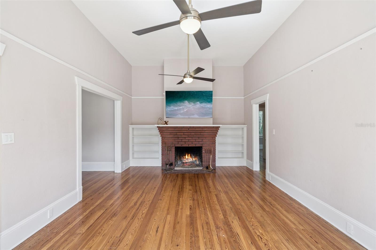 125 W VOORHIS AVE, DELAND, FL, 32720