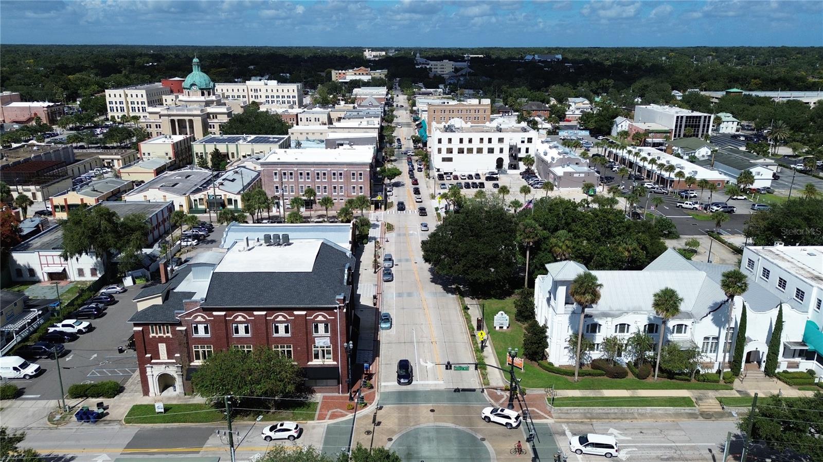 125 W VOORHIS AVE, DELAND, FL, 32720