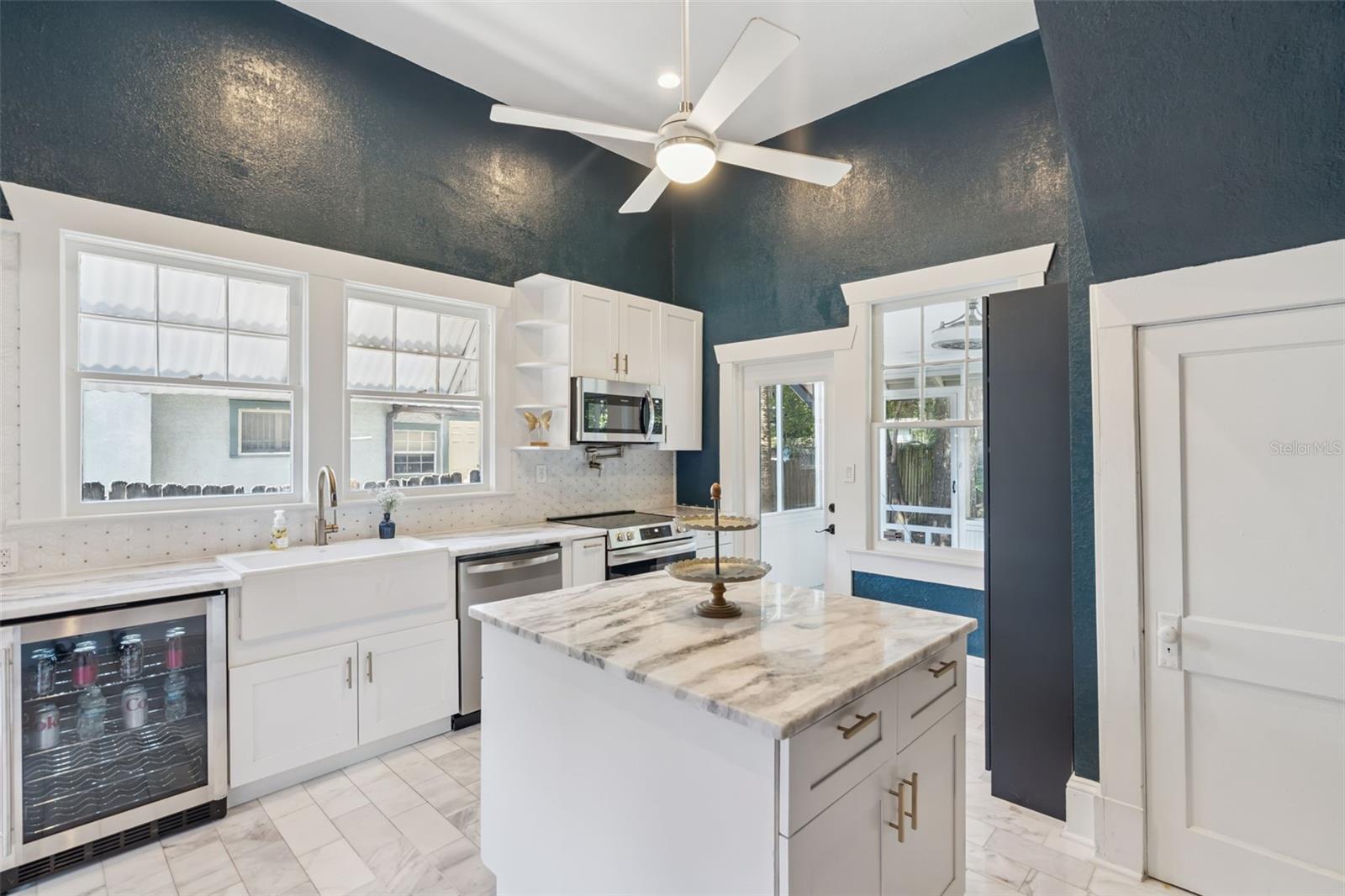 125 W VOORHIS AVE, DELAND, FL, 32720