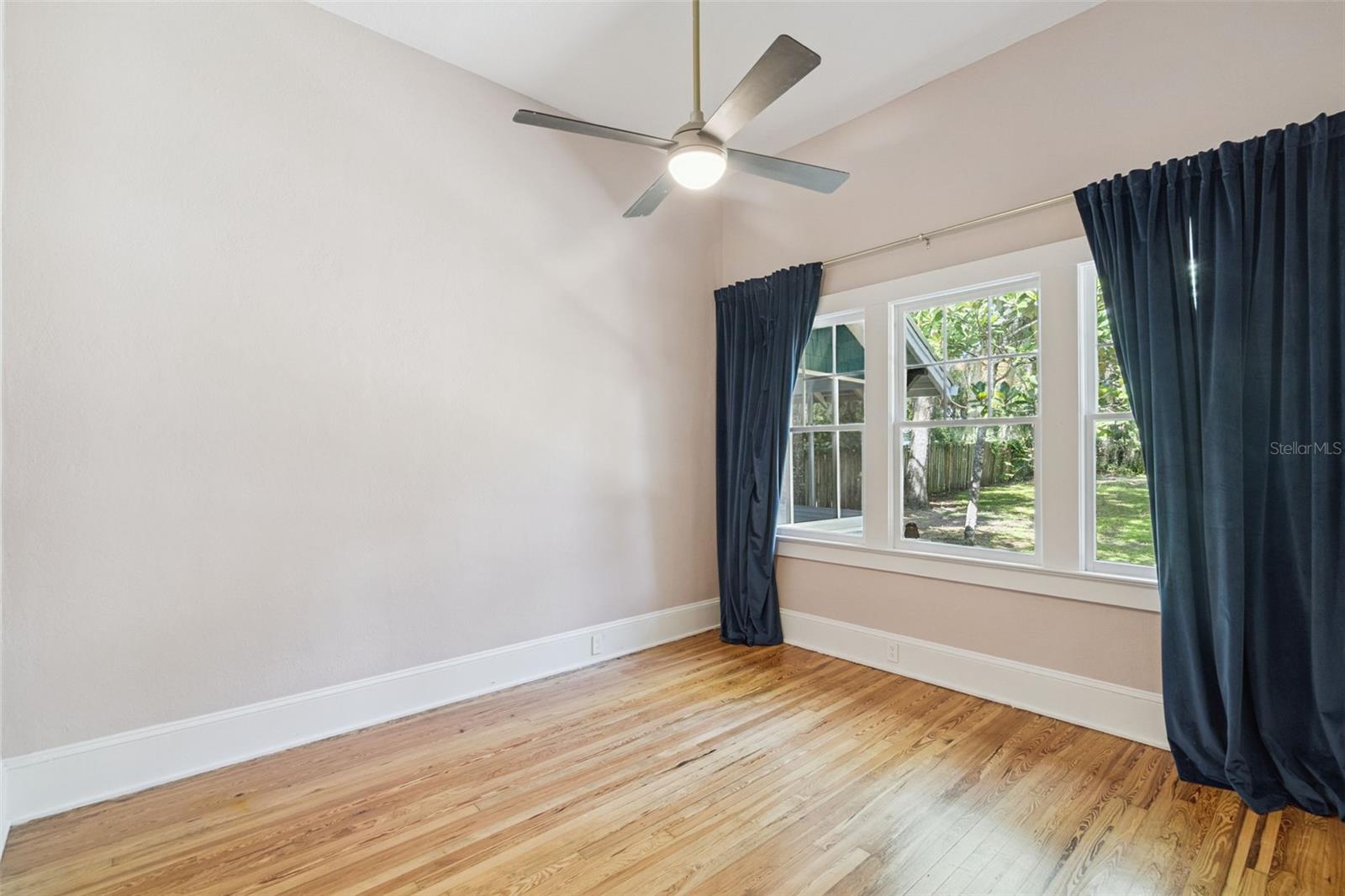 125 W VOORHIS AVE, DELAND, FL, 32720