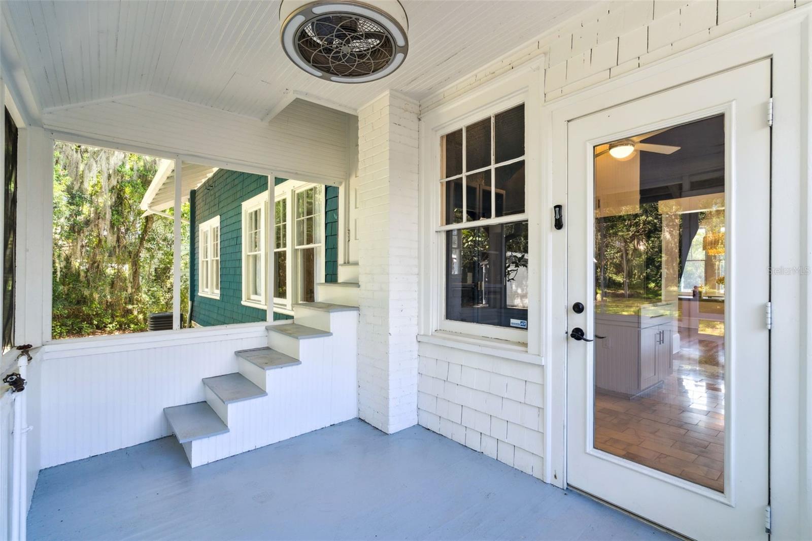 125 W VOORHIS AVE, DELAND, FL, 32720