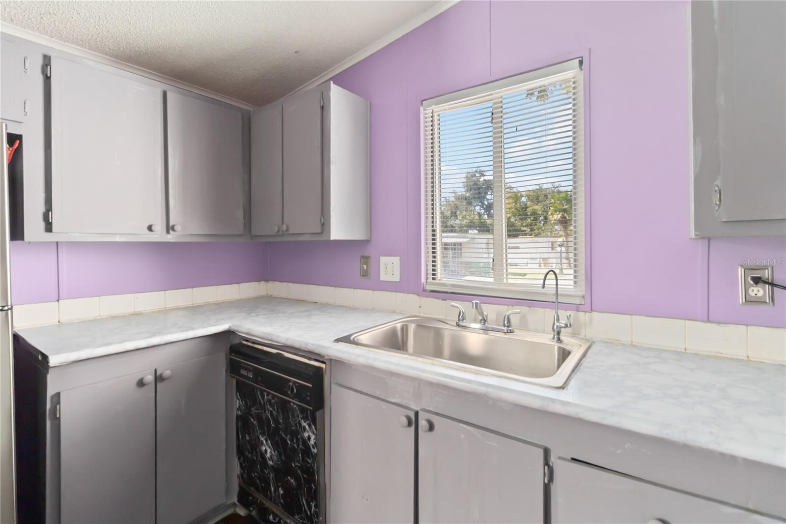 N6140924 Property Photo