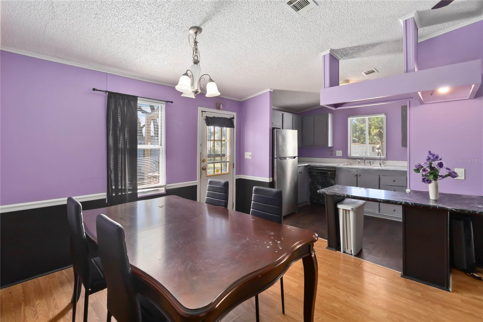 N6140924 Property Photo