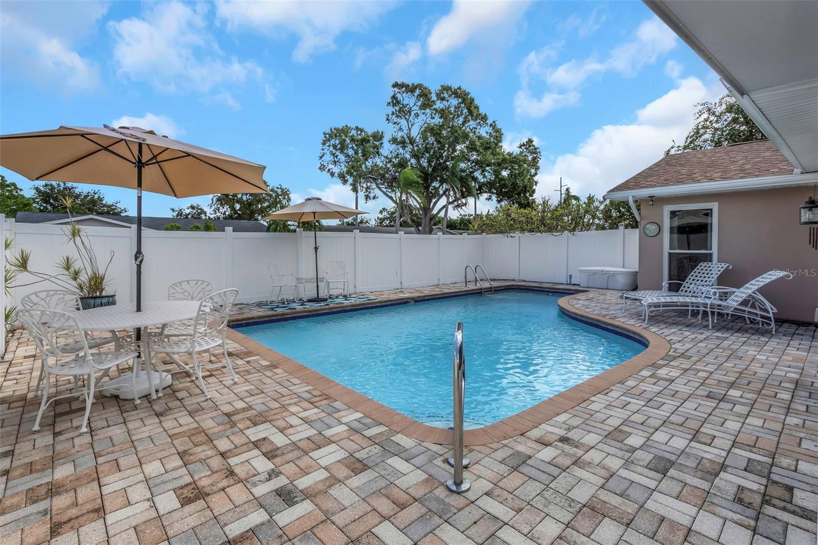 10909 127TH AVE, LARGO, FL, 33778