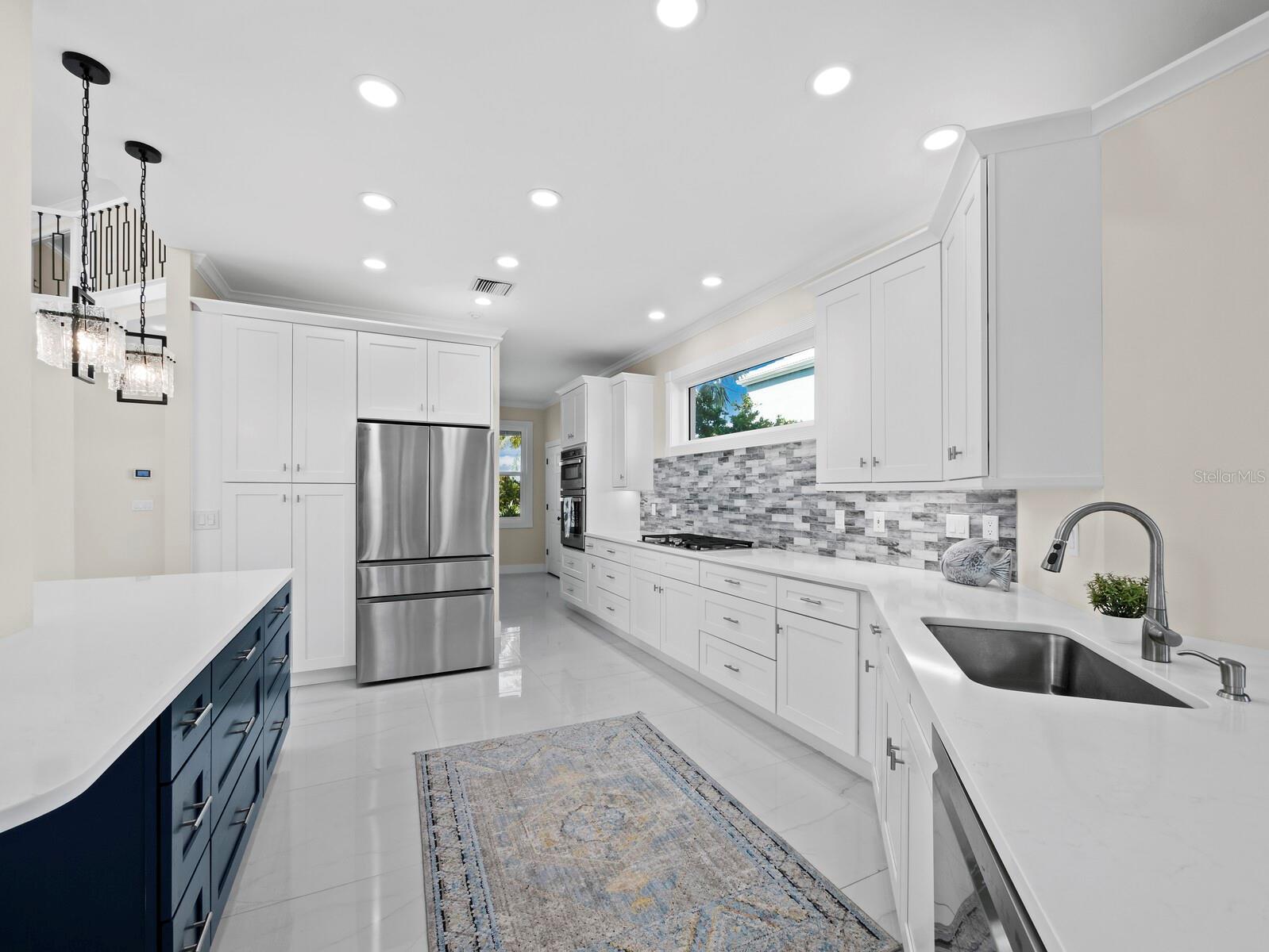 3408 FAIR OAKS LN, LONGBOAT KEY, FL, 34228