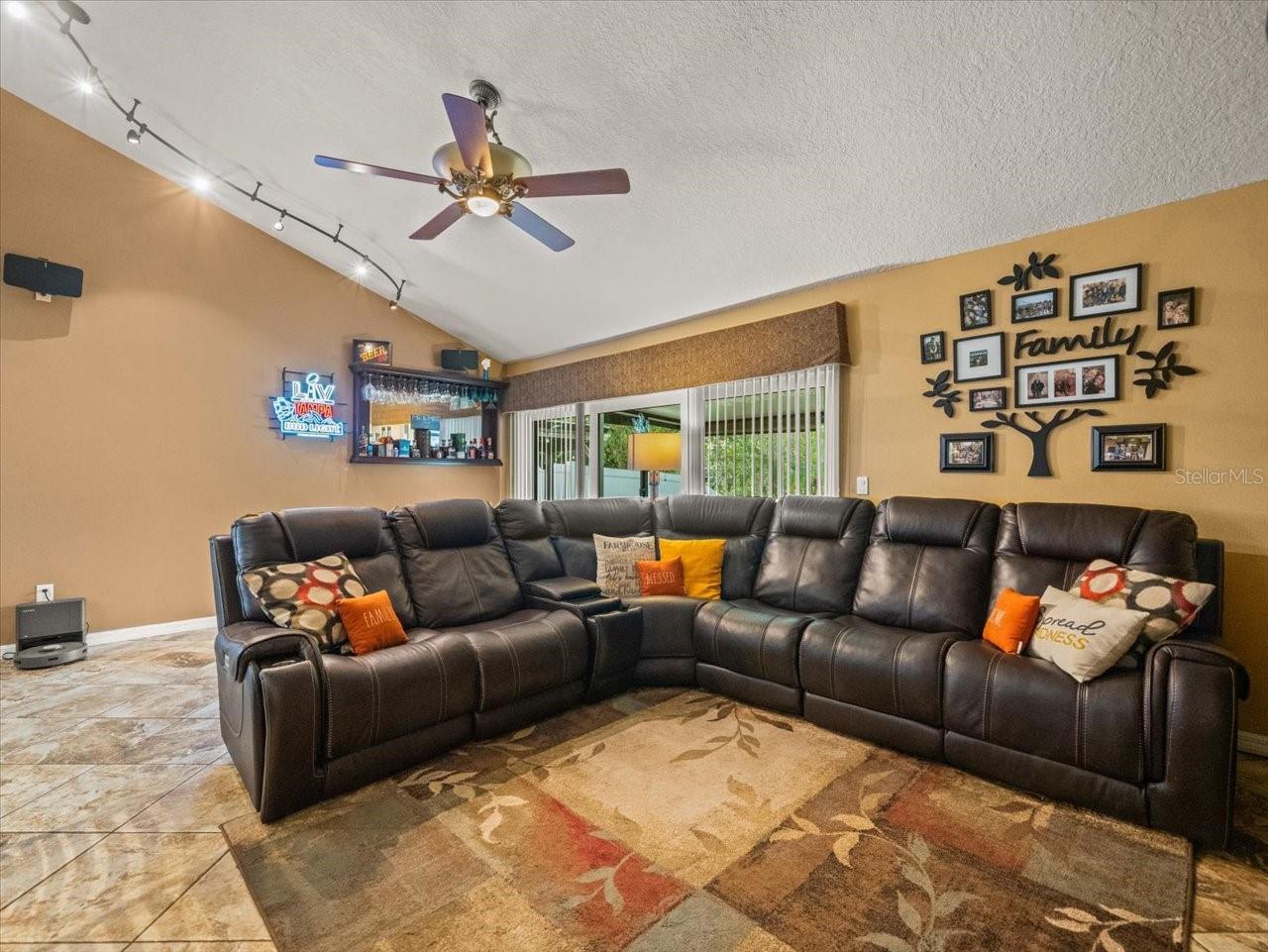 15106 NIGHTHAWK DR, TAMPA, FL, 33625