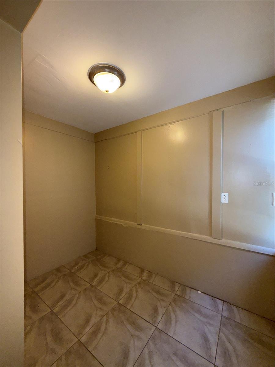 1640 SALEM DR, ORLANDO, FL, 32807