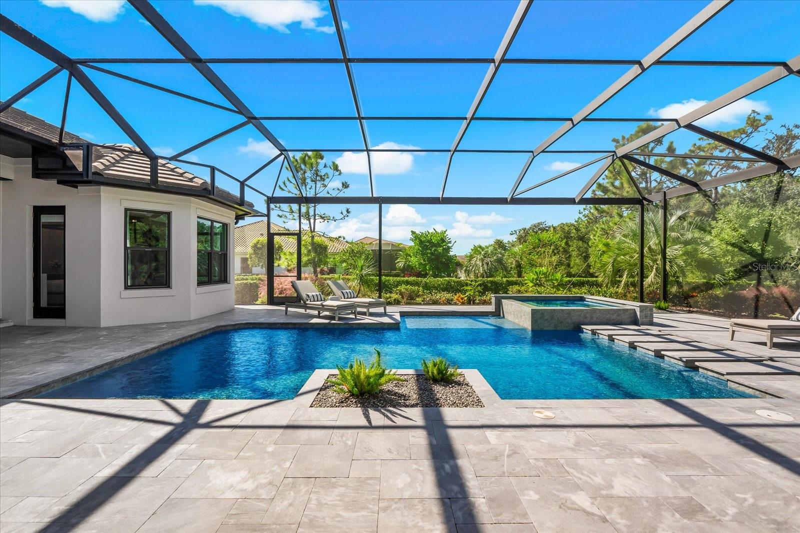 A4667848 Property Photo