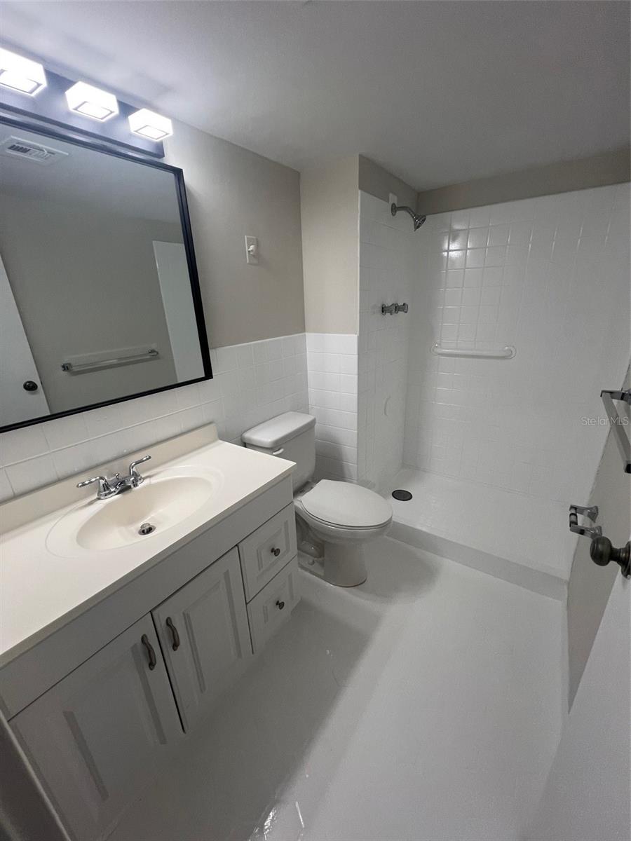 10355 PARADISE BLVD #202, TREASURE ISLAND, FL, 33706