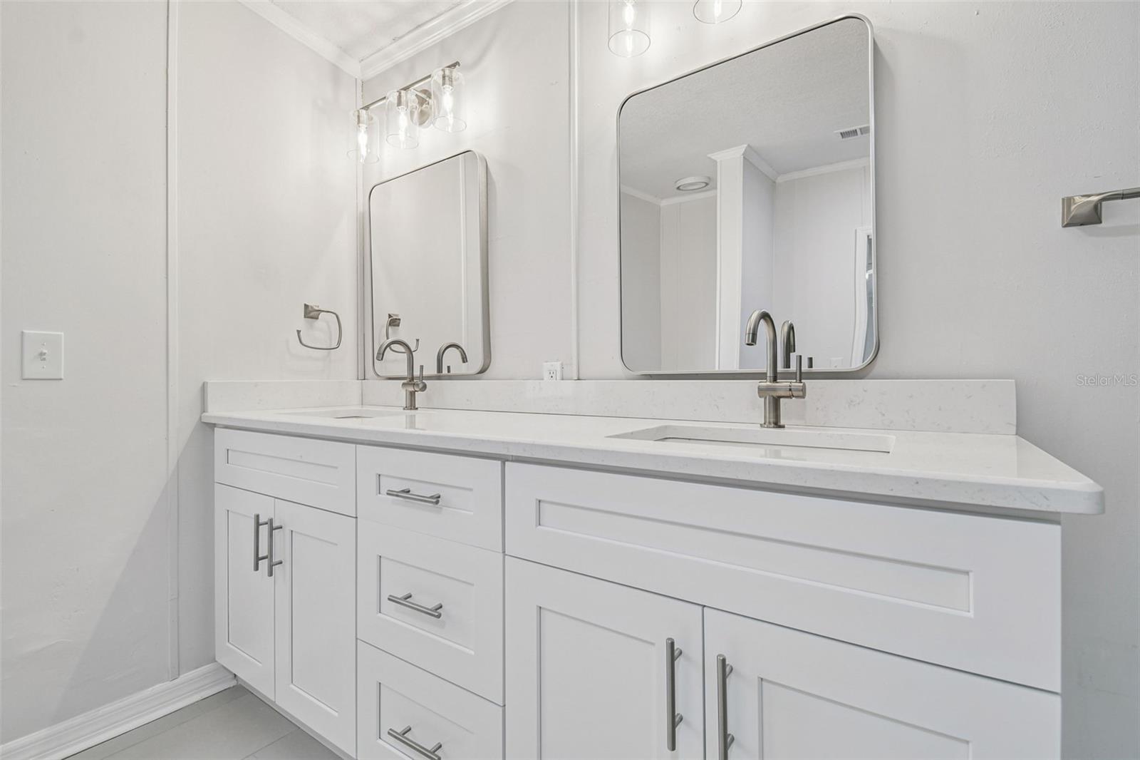 5633 CHARLES ST, NEW PORT RICHEY, FL, 34652