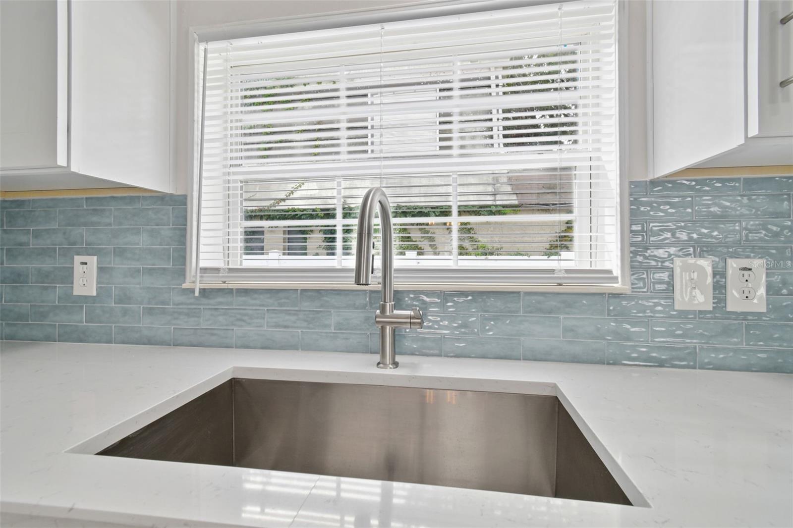 5633 CHARLES ST, NEW PORT RICHEY, FL, 34652