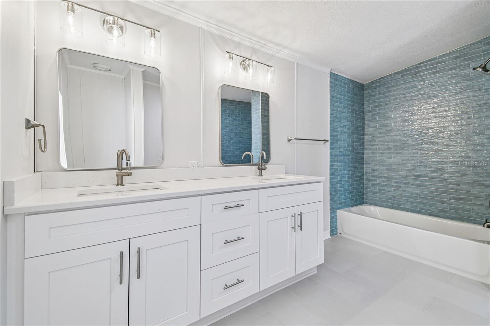 5633 CHARLES ST, NEW PORT RICHEY, FL, 34652