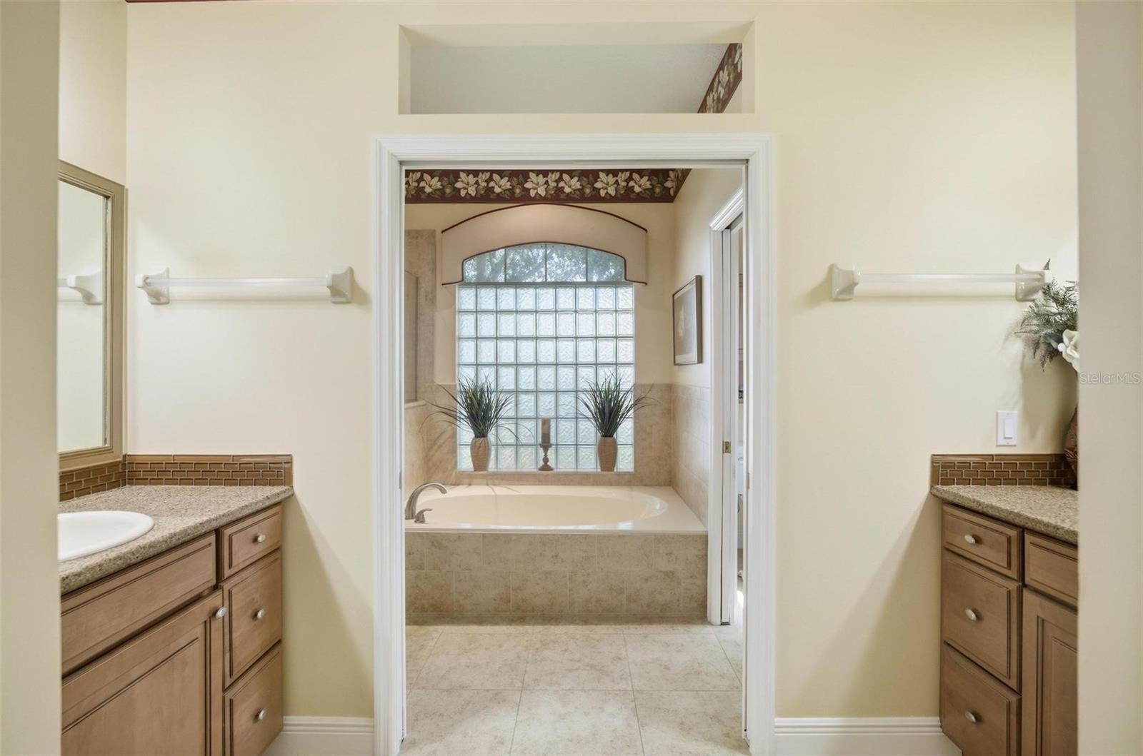 16 LAGARE ST, PALM COAST, FL, 32137