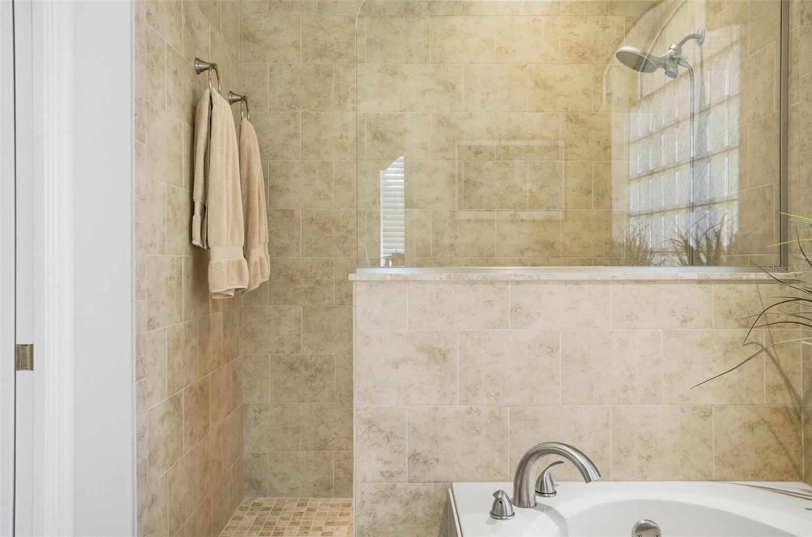 16 LAGARE ST, PALM COAST, FL, 32137