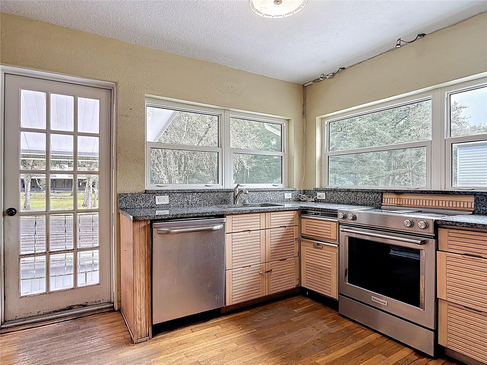 2094 PENN DR, DELAND, FL, 32724