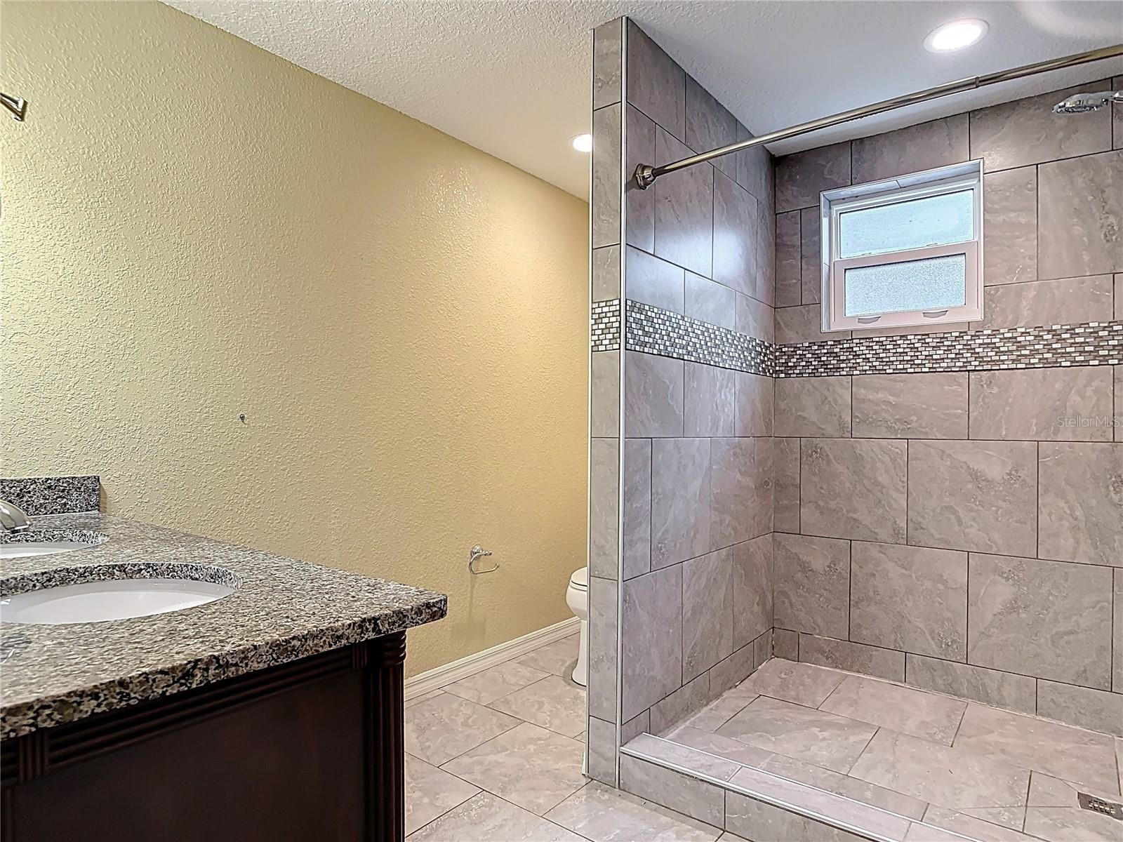 2094 PENN DR, DELAND, FL, 32724