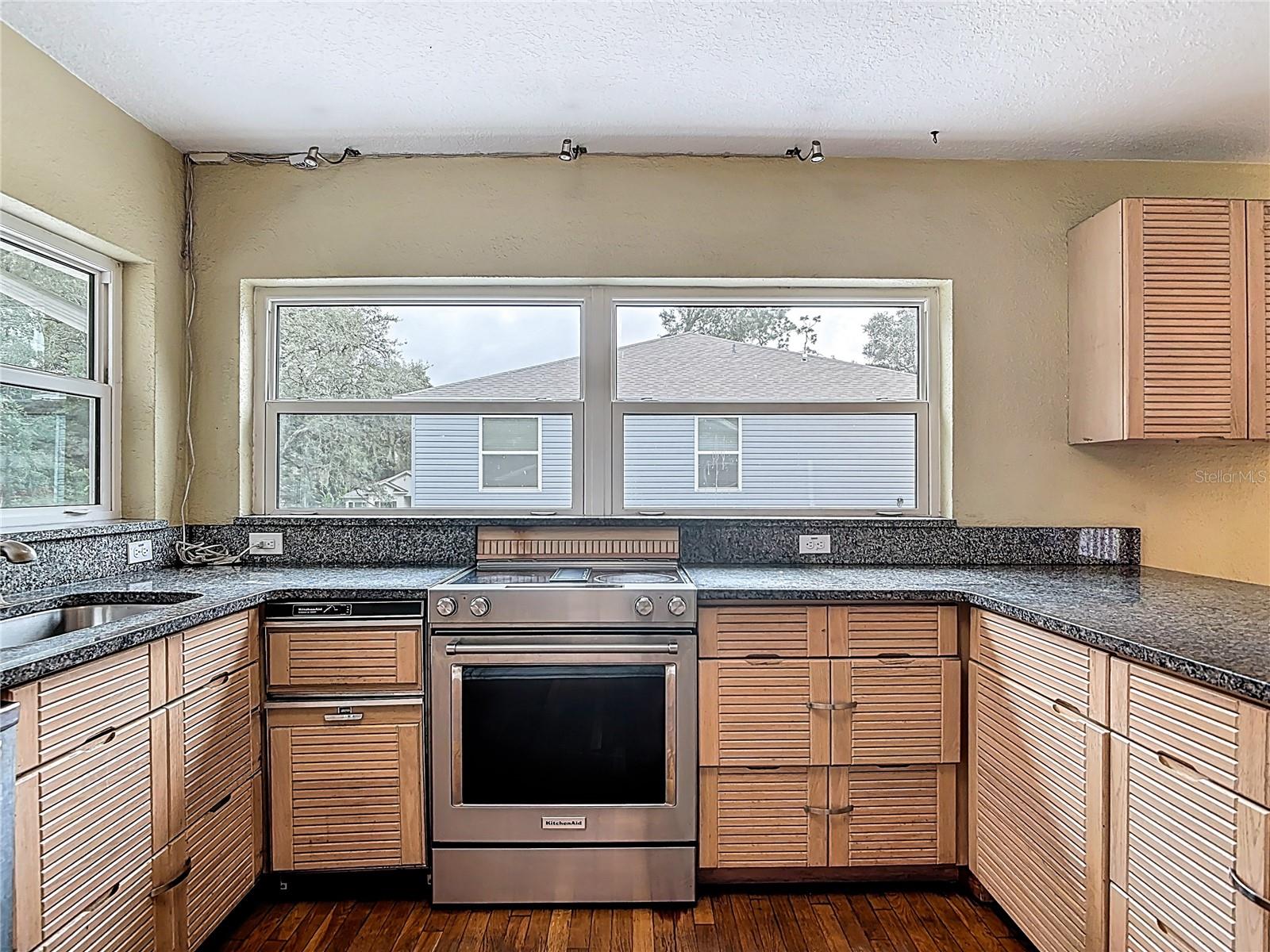 2094 PENN DR, DELAND, FL, 32724