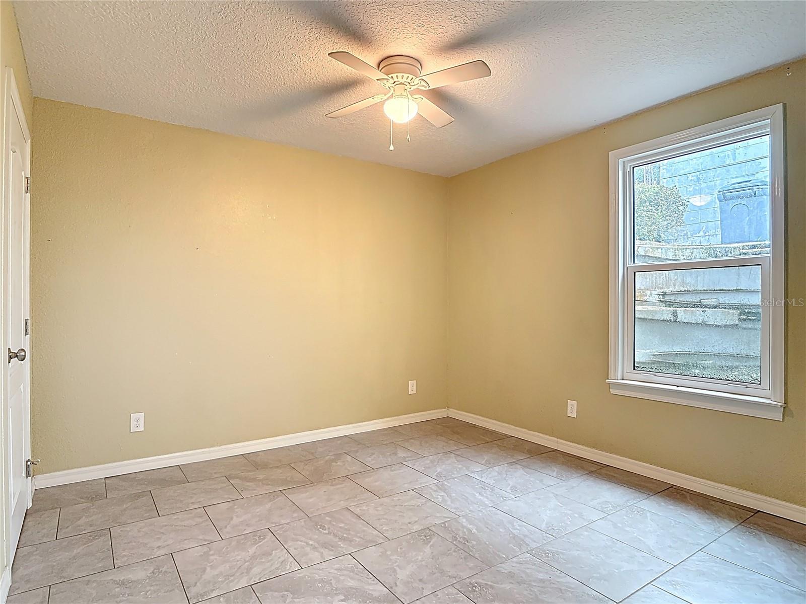 2094 PENN DR, DELAND, FL, 32724