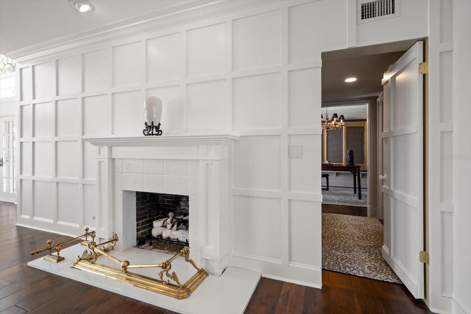 TB8436074 Property Photo