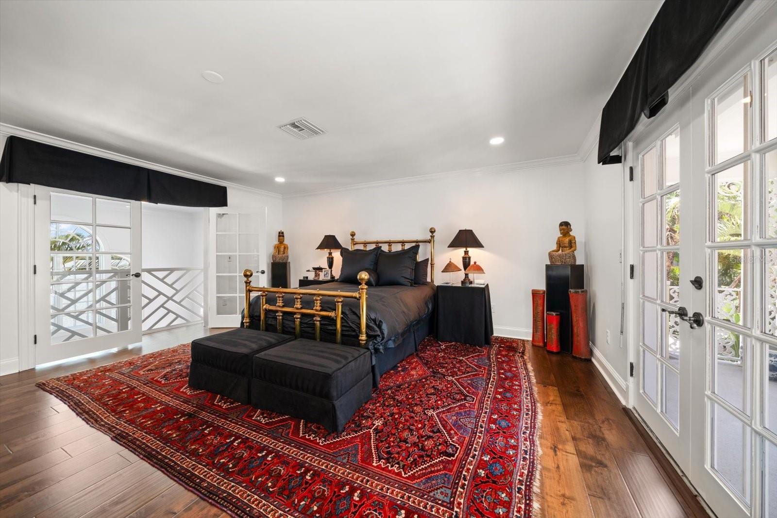 TB8436074 Property Photo