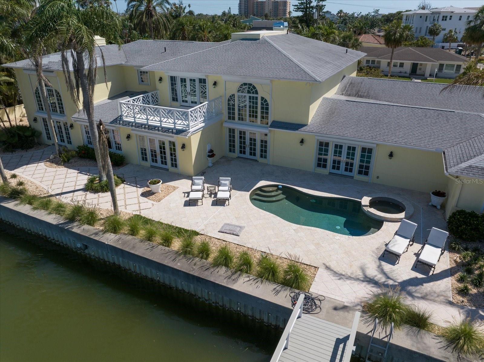 TB8436074 Property Photo