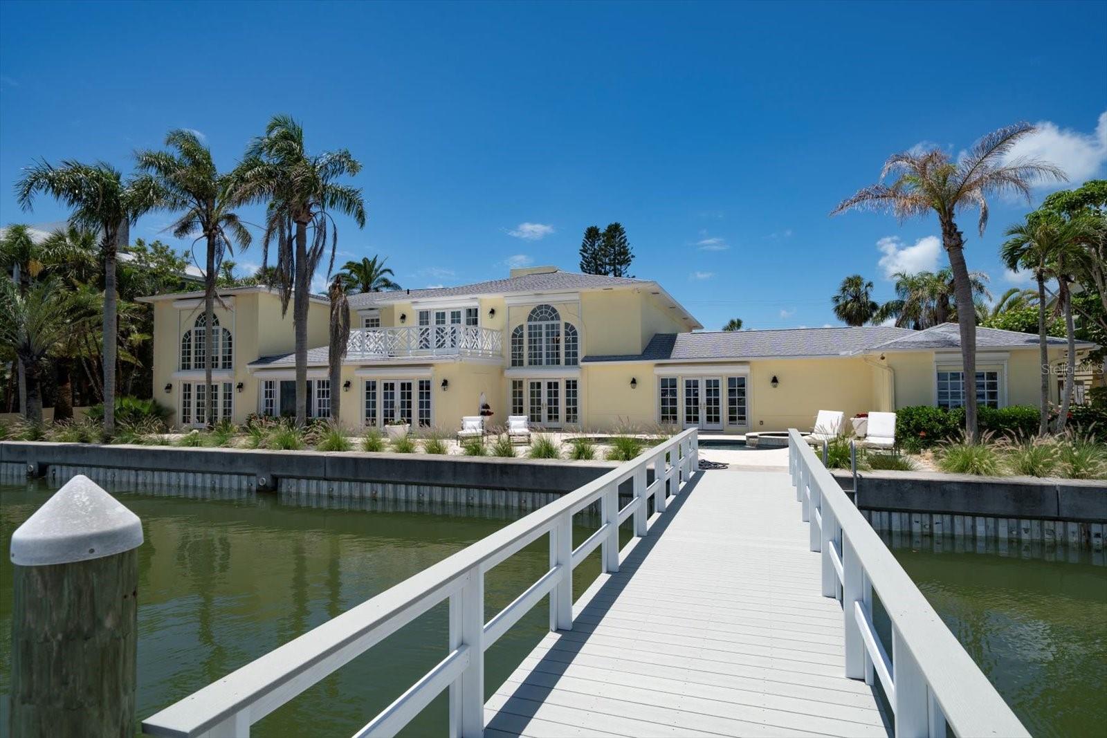 TB8436074 Property Photo