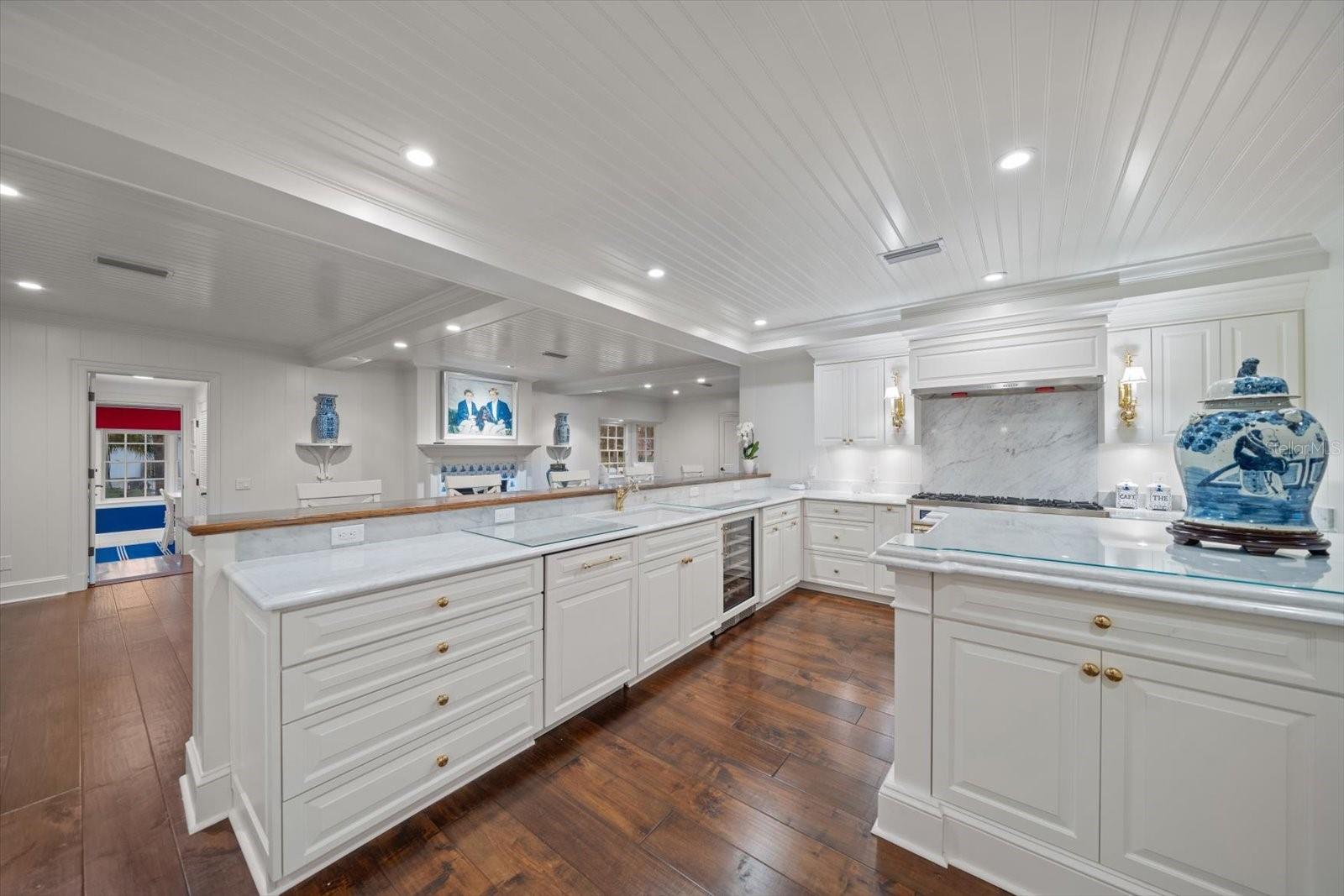 TB8436074 Property Photo