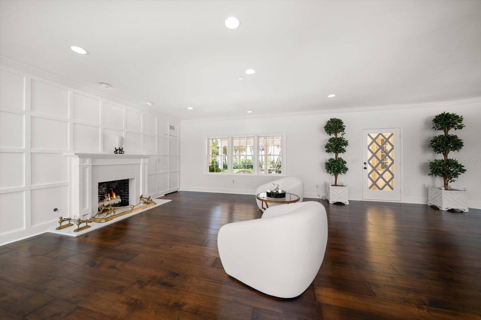 TB8436074 Property Photo