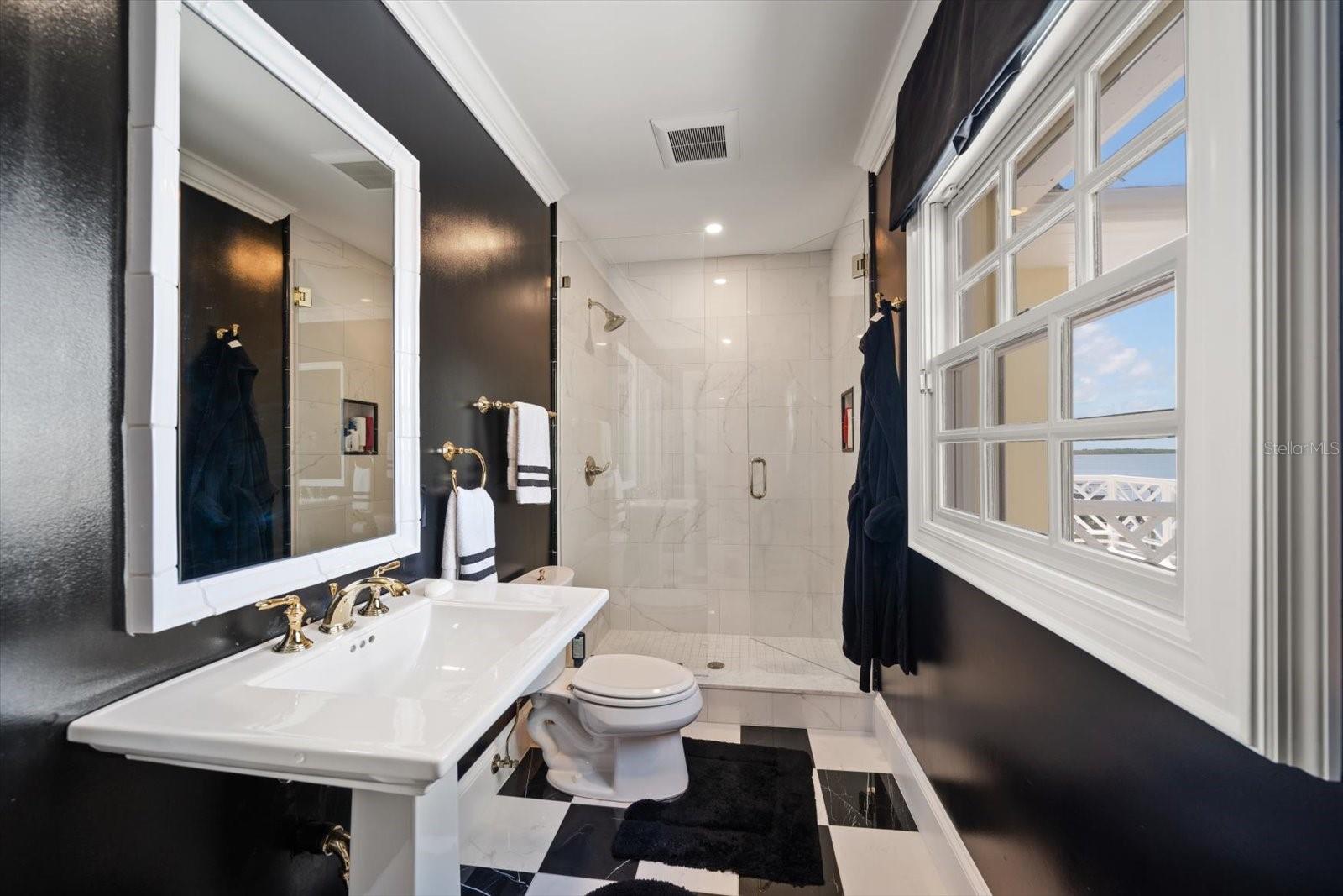 TB8436074 Property Photo