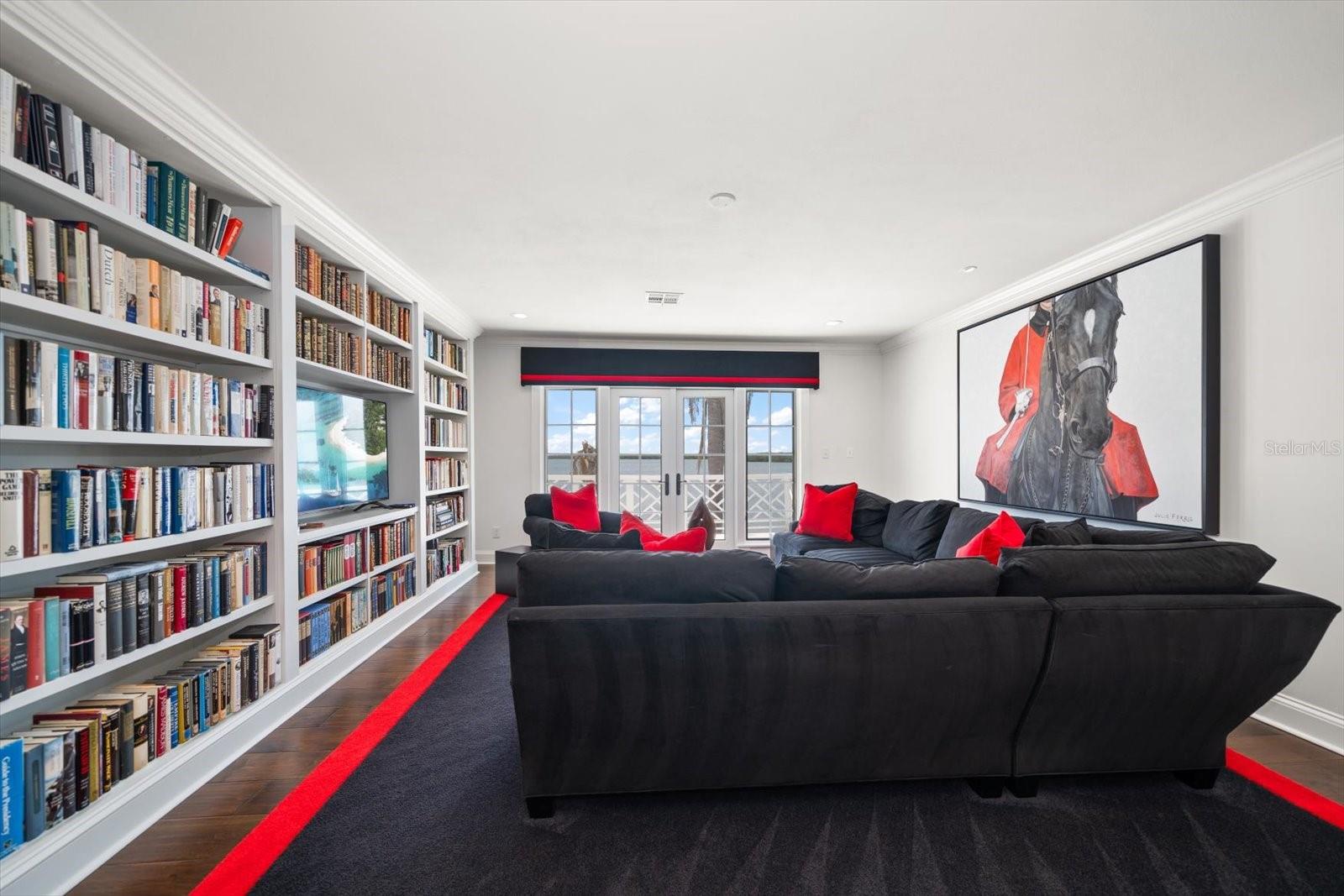 TB8436074 Property Photo