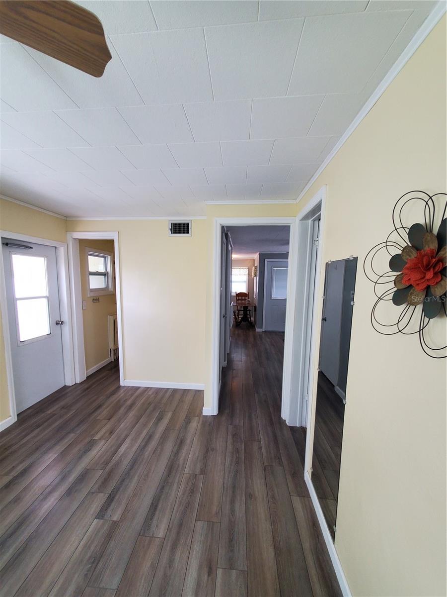 TB8436114 Property Photo