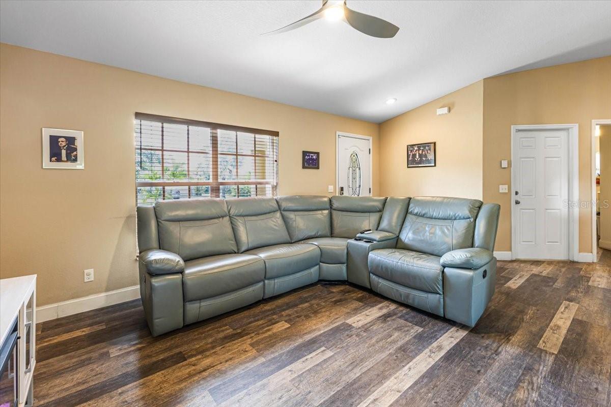 11130 MAGDALENA AVE, ENGLEWOOD, FL, 34224