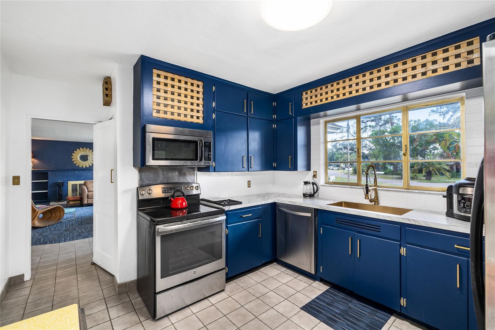 2027 PINECREST WAY, CLEARWATER, FL, 33755