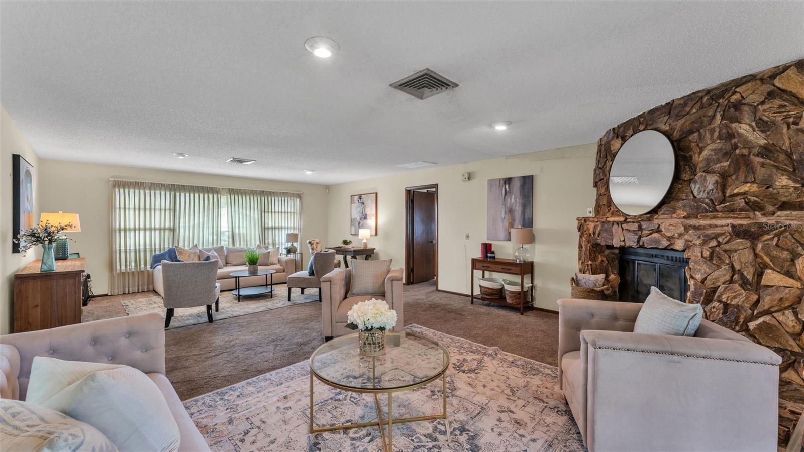 2110 E TIMBERLANE DR, PLANT CITY, FL, 33563