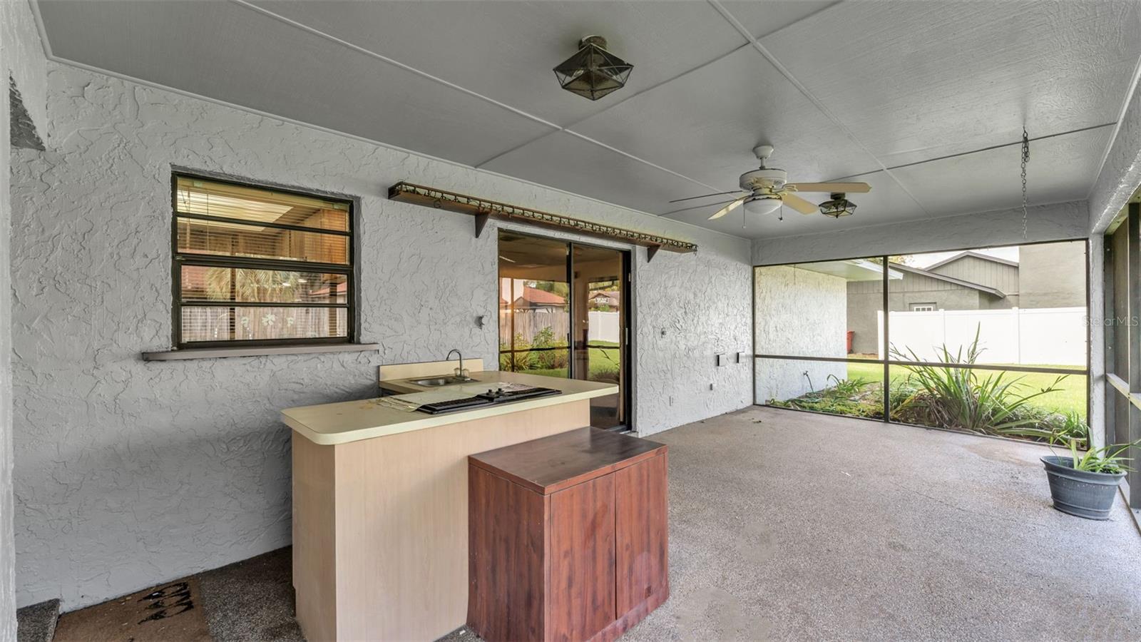 2110 E TIMBERLANE DR, PLANT CITY, FL, 33563