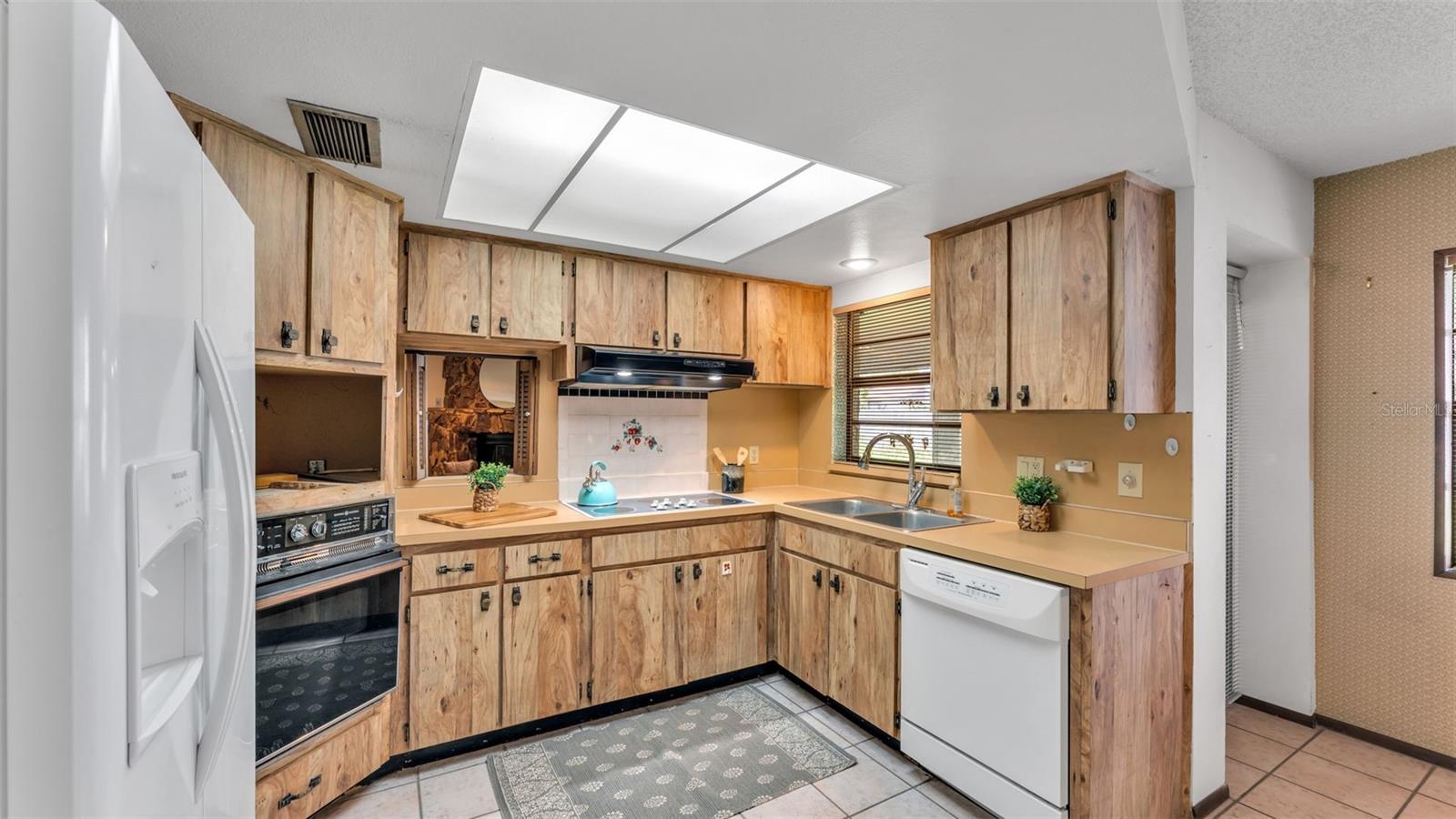 2110 E TIMBERLANE DR, PLANT CITY, FL, 33563