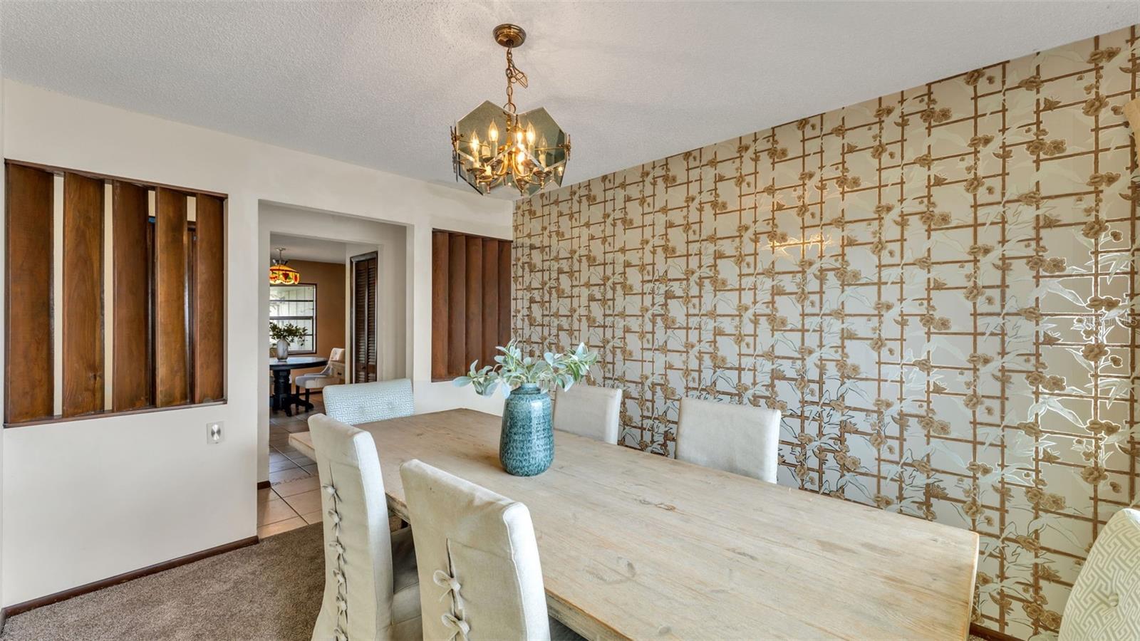 2110 E TIMBERLANE DR, PLANT CITY, FL, 33563