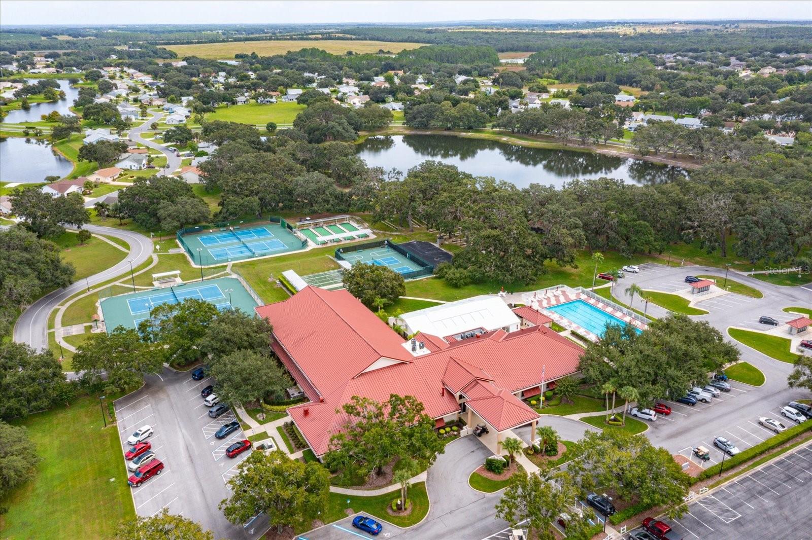 26126 NEWCOMBE CIR, LEESBURG, FL, 34748