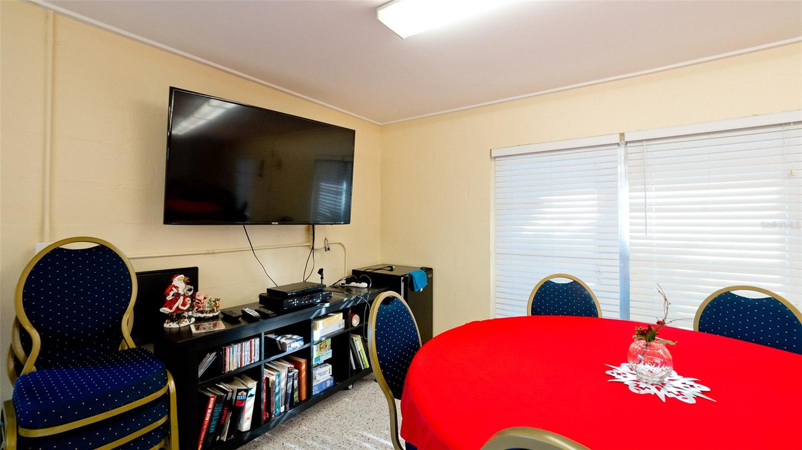 1633 LEISURE DR #M37, BRADENTON, FL, 34207