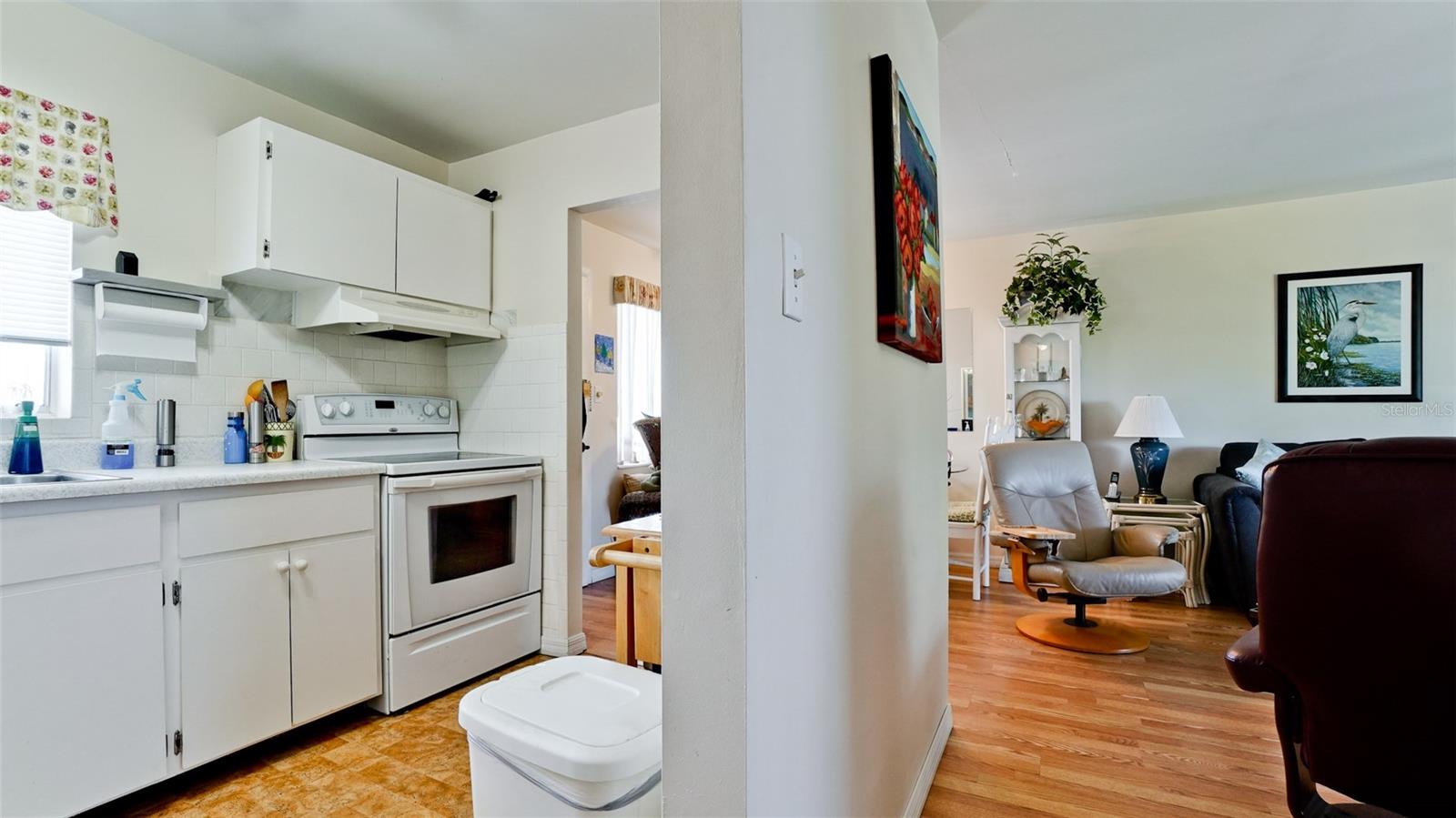 1633 LEISURE DR #M37, BRADENTON, FL, 34207