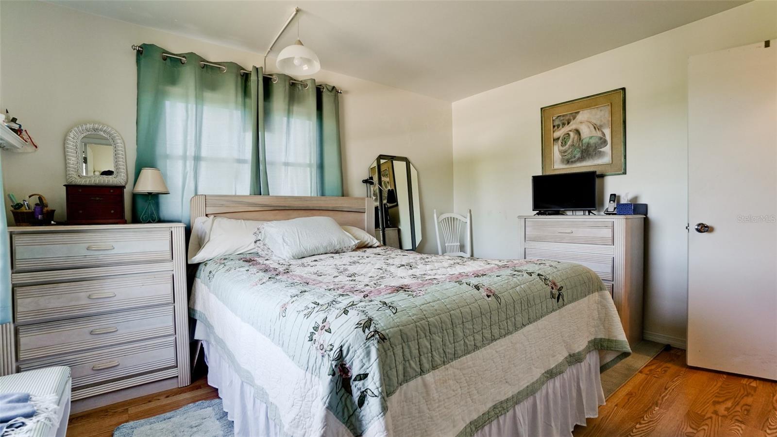 1633 LEISURE DR #M37, BRADENTON, FL, 34207