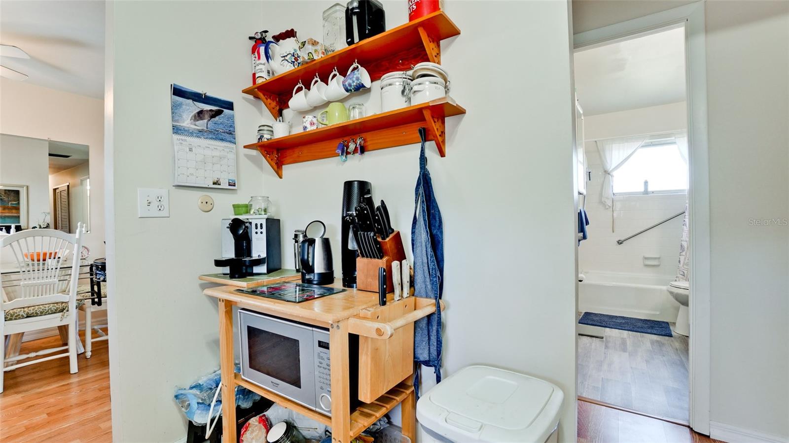 1633 LEISURE DR #M37, BRADENTON, FL, 34207